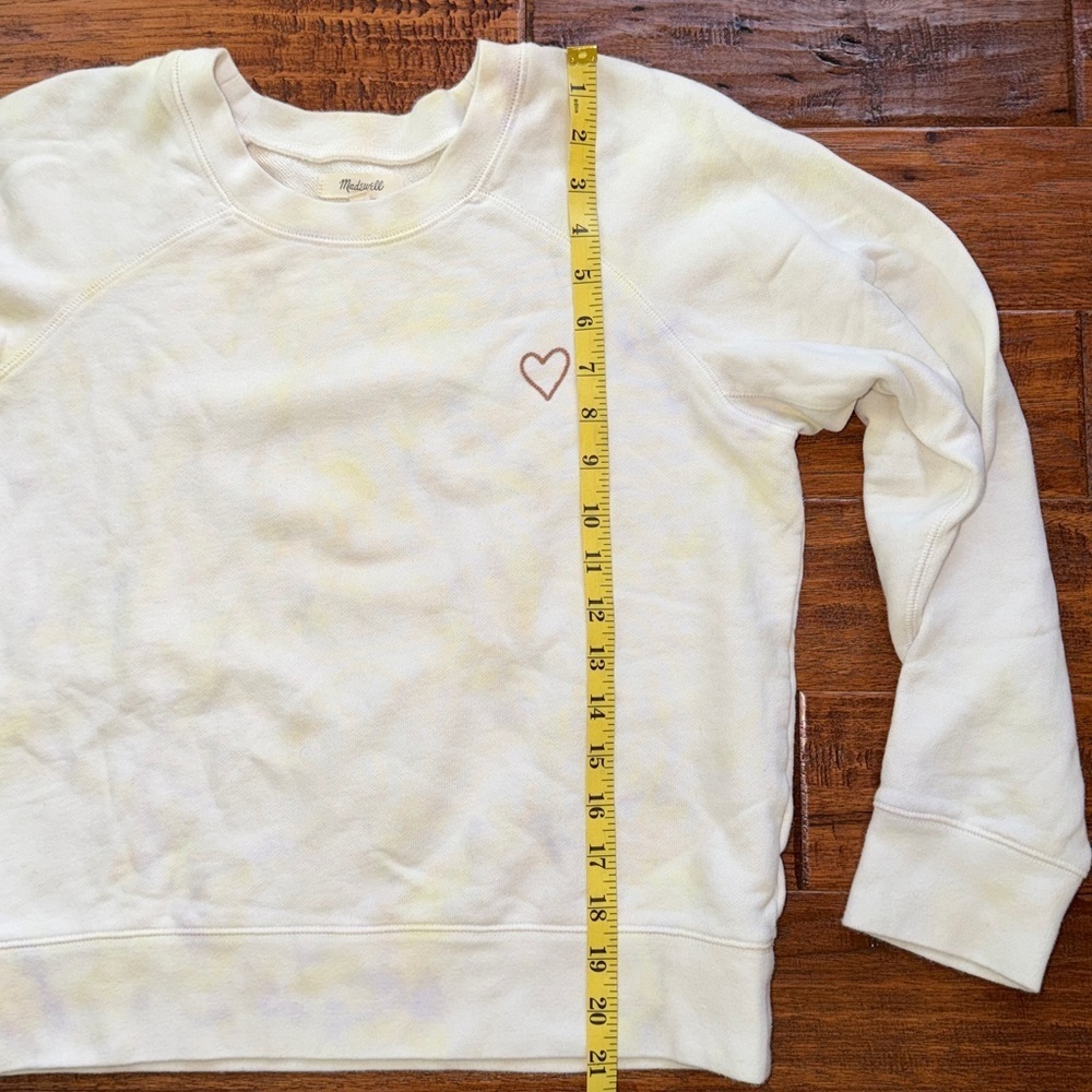 Madewell Heart Embroidered Crewneck Valentine’s Day Sweatshirt in Tie-Dye, M - Picture 4 of 7
